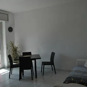  Appartamento Portello Flat With Balcony