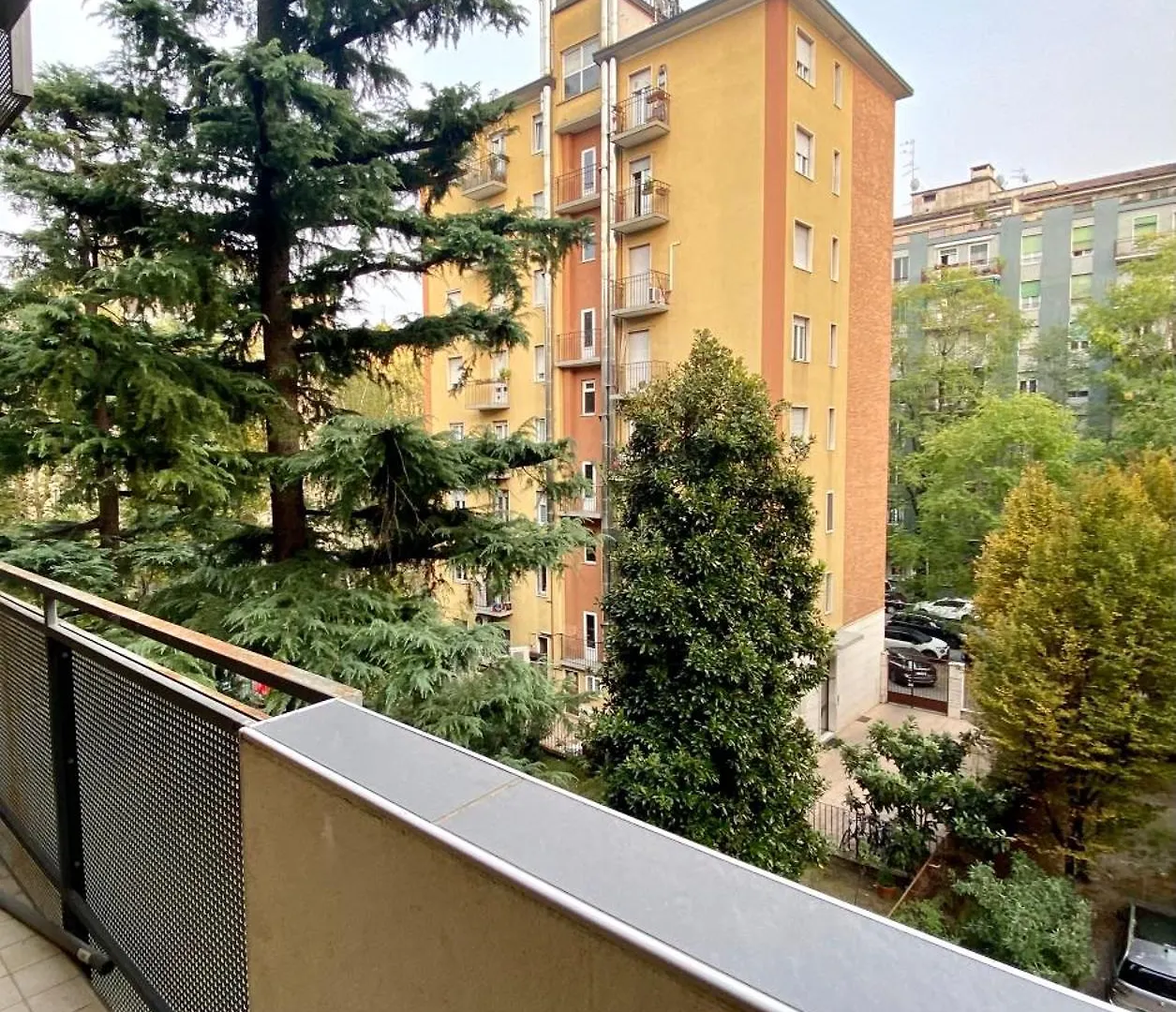 Appartamento A San Siro - Garage Privato Incluso Milan Apartment